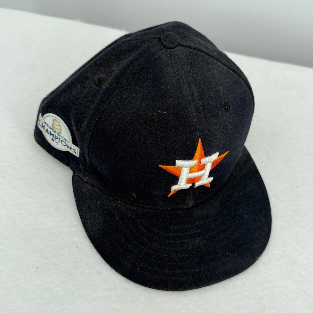 New Era 59FIFTY Houston Astros World Series Champions Fitted Hat 7 5/8 Navy Blue